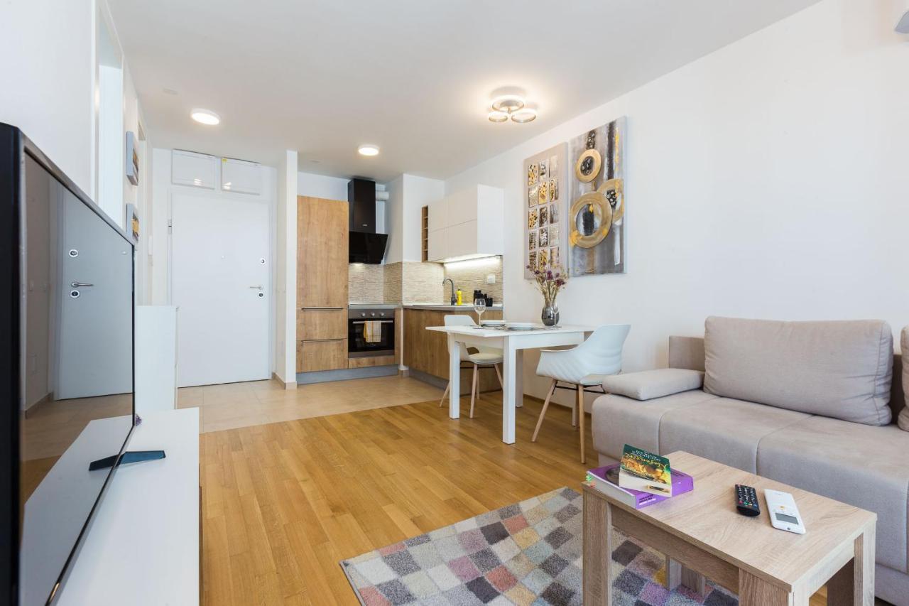 Tanja Modern Apartment With Balcony And Parking Garage Zadar Buitenkant foto