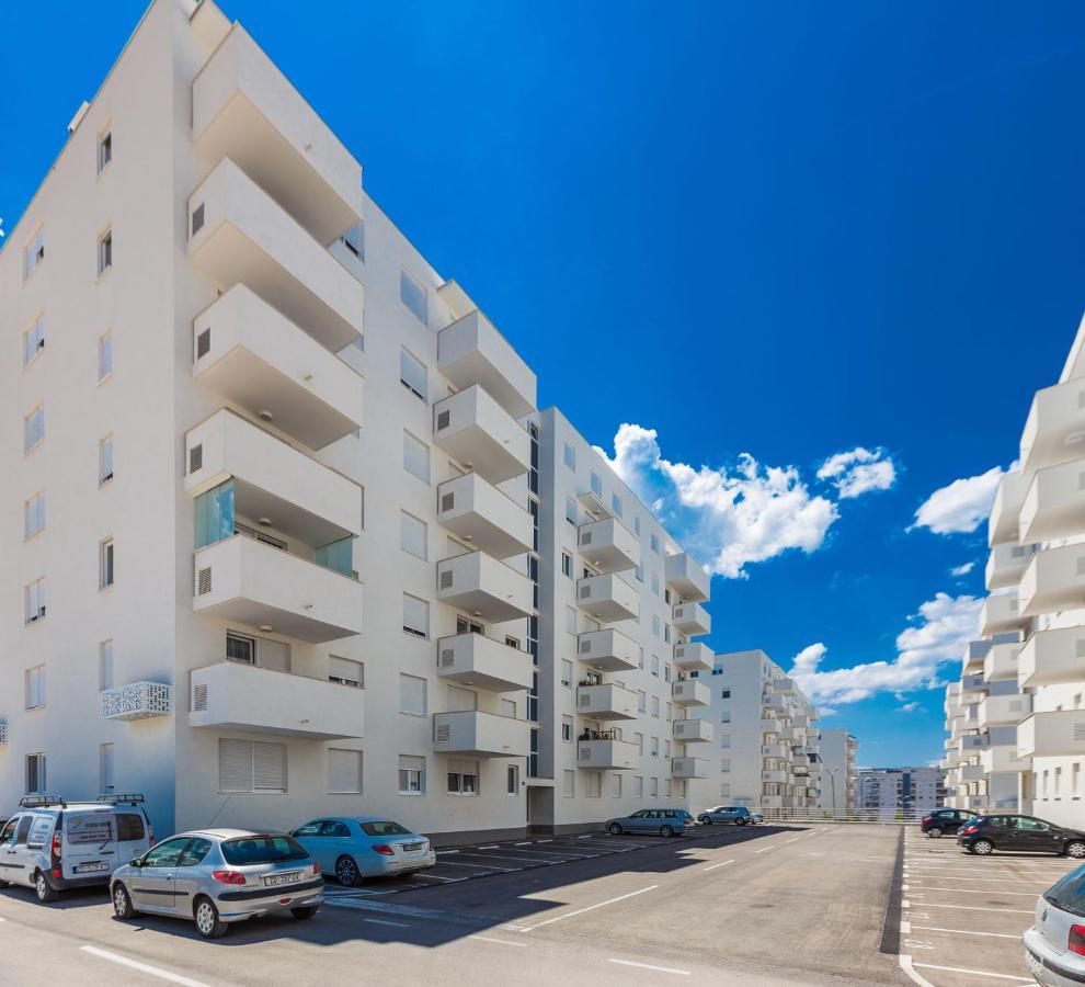 Tanja Modern Apartment With Balcony And Parking Garage Zadar Buitenkant foto